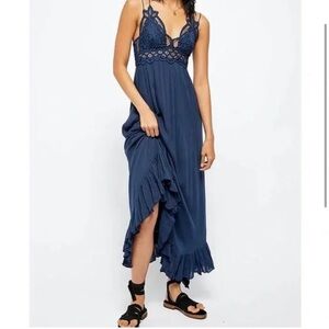 green and black maxi dress Maiah Emerald Green Sequin Maxi Dress - US 18